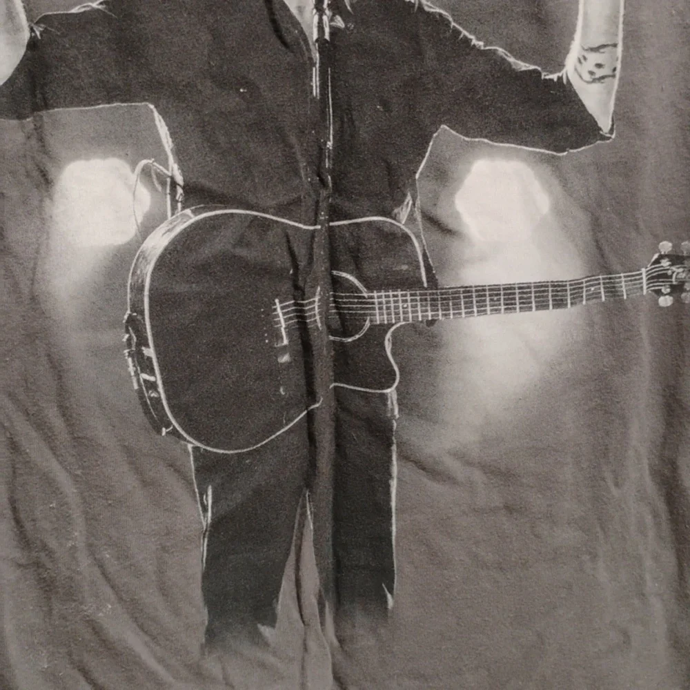 SALE! Blake Shelton Double Sided Gold Concert Band Tee Sz.M Worn 1X (BX29) - Picture 4 of 11